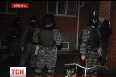 Сумской "Беркут" отстреливался при эвакуации на Киевщине