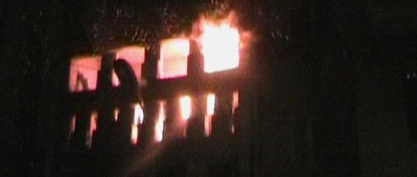 На улице Менделеева в Сумах горела пятиэтажка