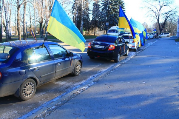 В Сумах автомайдан поддержал целостность Украины