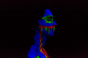 Ультрафиолетовый боди-арт в Сумах