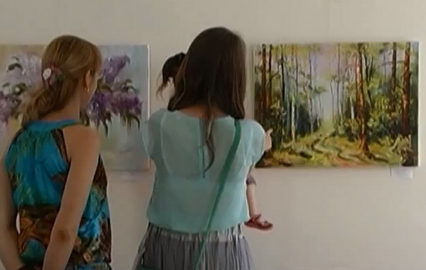 В сумской городской галерее открылась необычная выставка картин