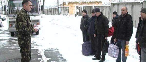 Двенадцать мобилизованных связистов из Сум поехали защищать Украину