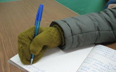 В Путивле школьники идут на "дистанционку” - в классах + 11 градусов