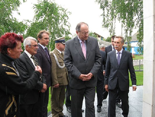 Открытие памятника воинам и офицерам Войска Польского