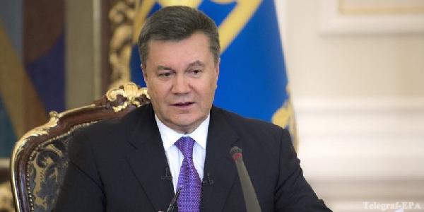 В. Янукович выйдет с больничного в понедельник