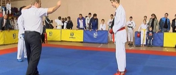 В Сумах состоялся открытый областной турнир по каратэ памяти Валентина Угнича